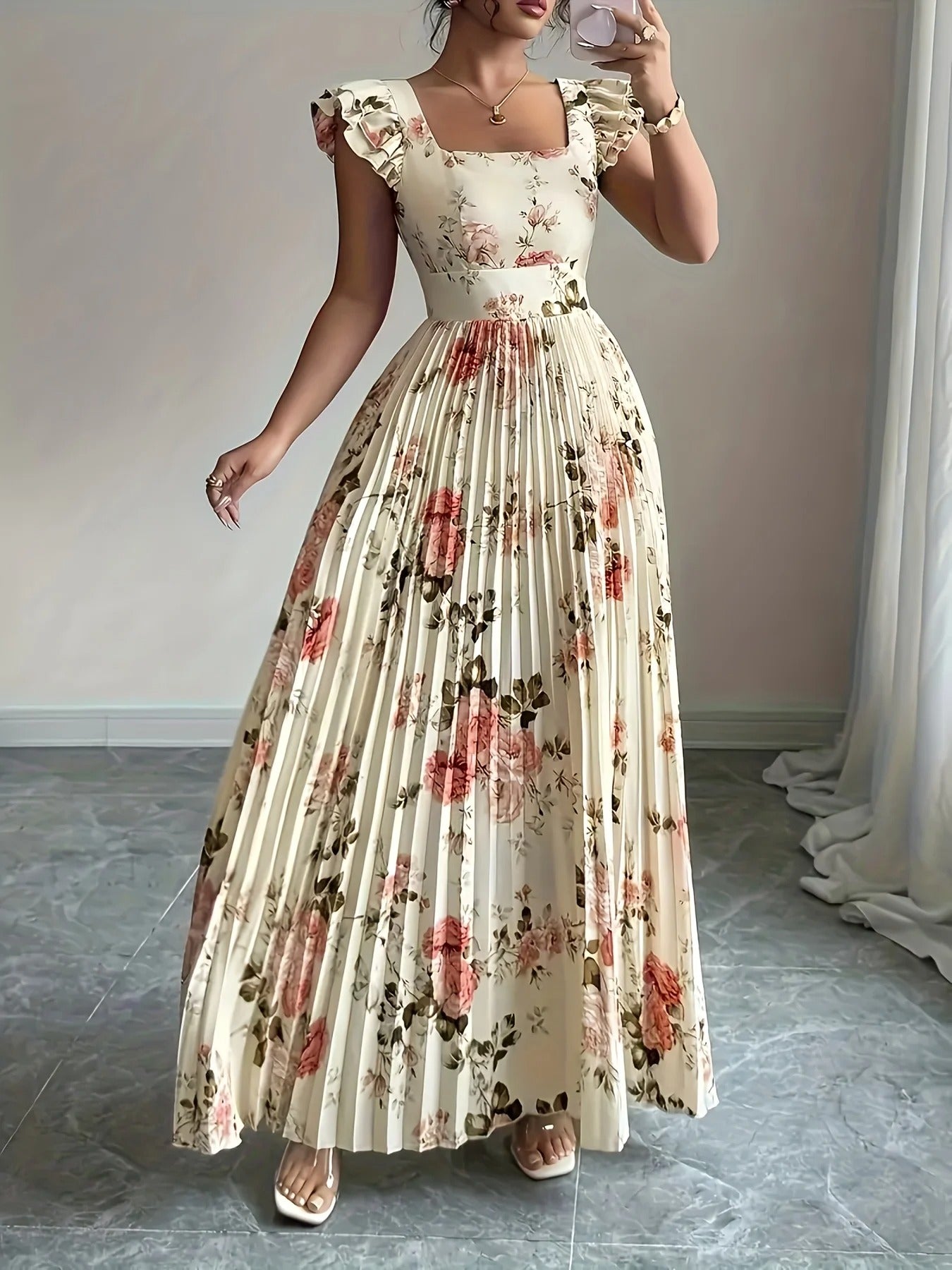 Carmen | Vestido Maxi Floral con Manga Mariposa, Escote Cuadrado y Falda Plisada