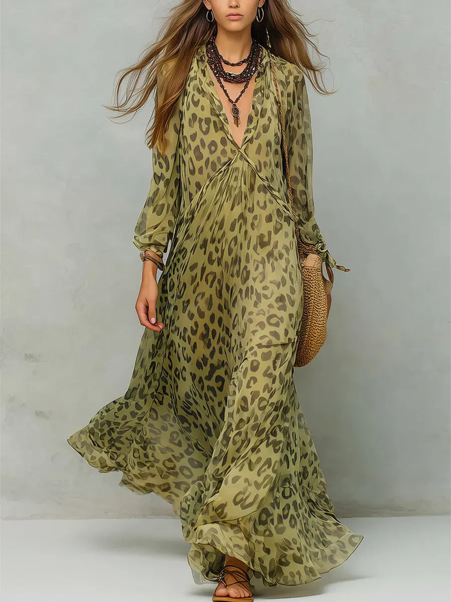 Carmen | Vestido Maxi Fluido con Estampado Animal Print y Escote V Profundo