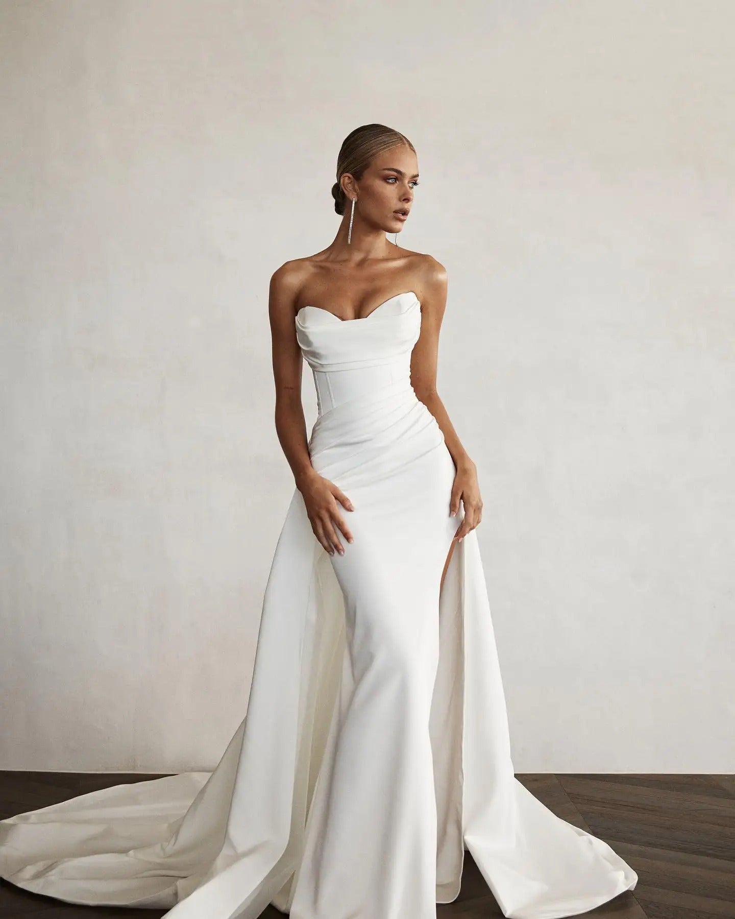 Elena | Vestido Largo Strapless con Escote Corazón y Falda Sirena