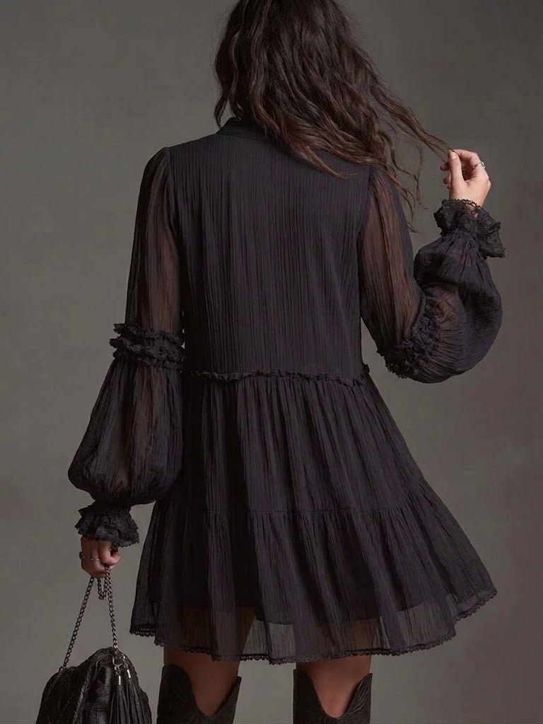 Sofía | Vestido Mini en Chiffon Negro con Manga Bufante y Escote en V