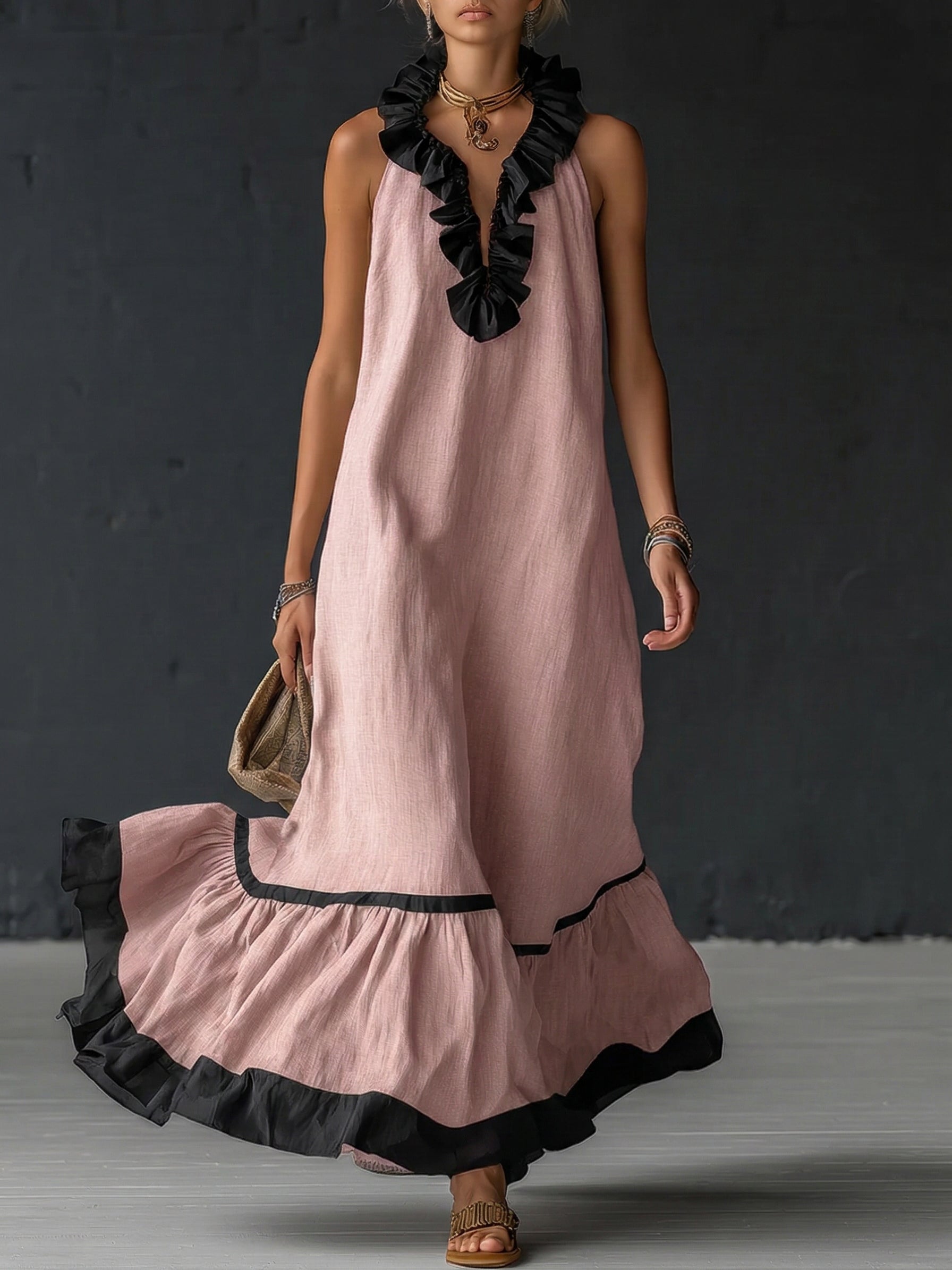 Nerea | Vestido Maxi Slip Dress con Tirantes Finos y Volante de Encaje en el Bajo