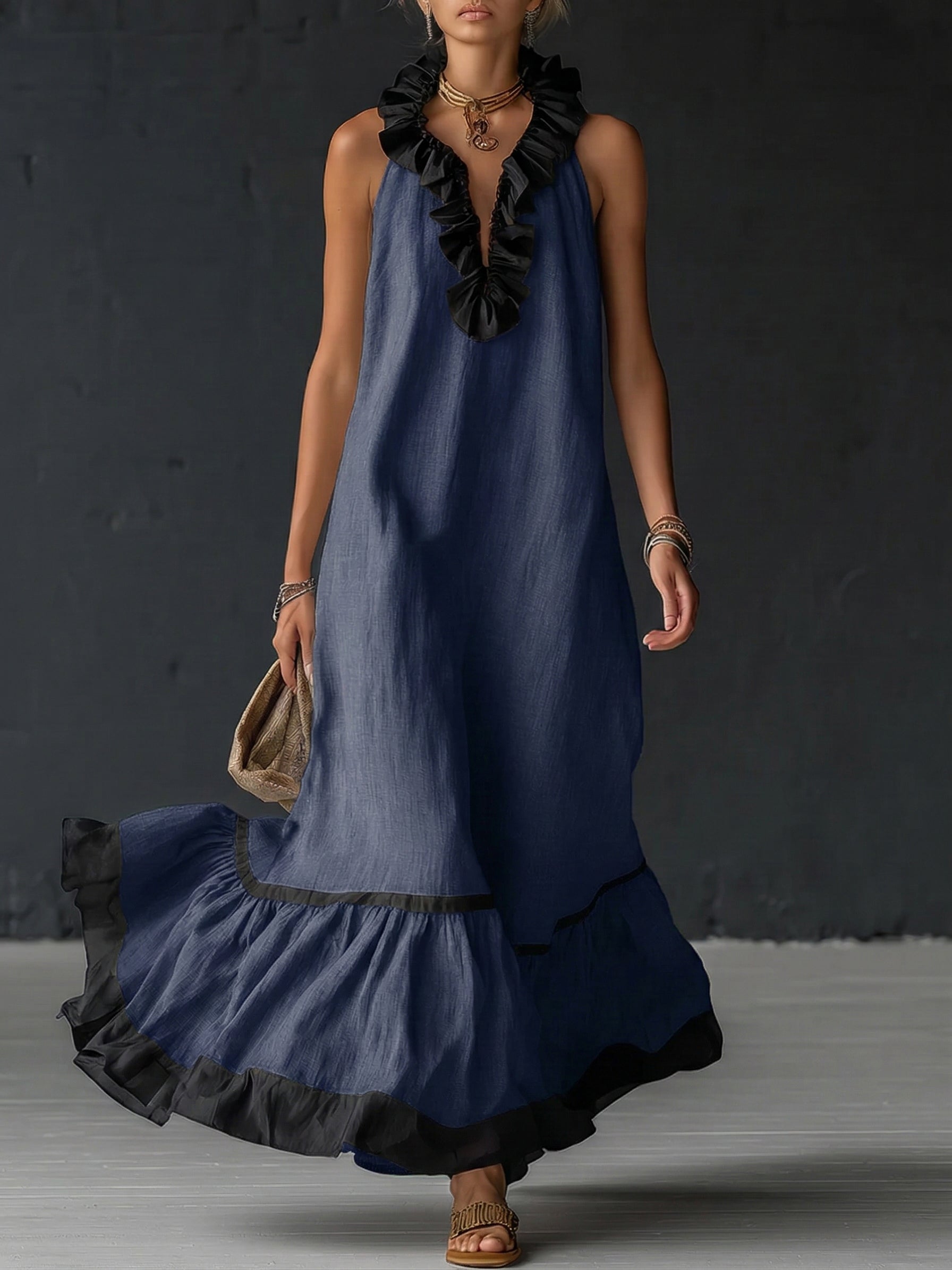 Nerea | Vestido Maxi Slip Dress con Tirantes Finos y Volante de Encaje en el Bajo